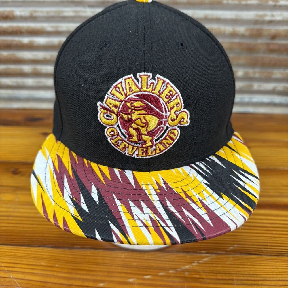 Cleveland Cavaliers Hat Cap Snapback Adjustable New Era 9Fifty 1983 Team Zag